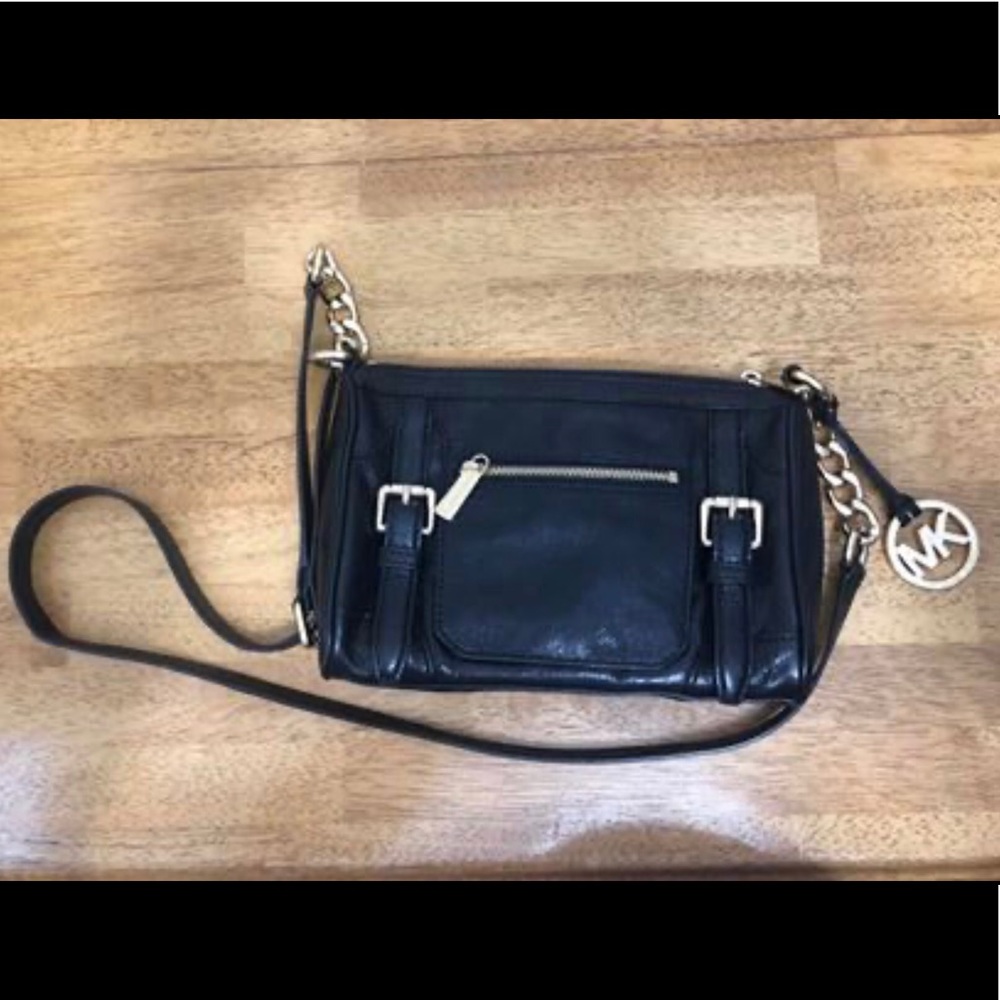 Micheal Kors Crossbody